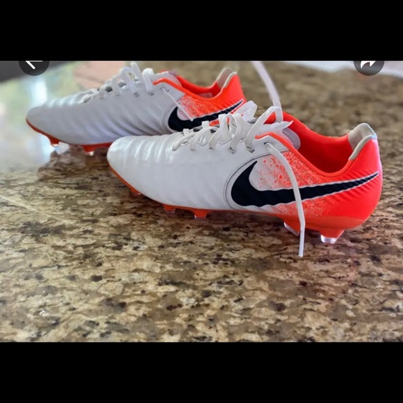 Nike Tiempo Legend 7 Cleats main image 7